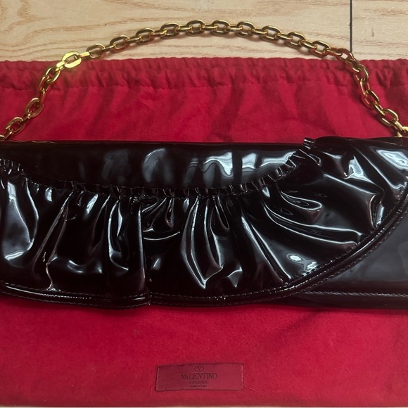 Authenticated Valentino Garavani Black Patent Leather Clutch w GoldChain duster - Picture 12 of 17